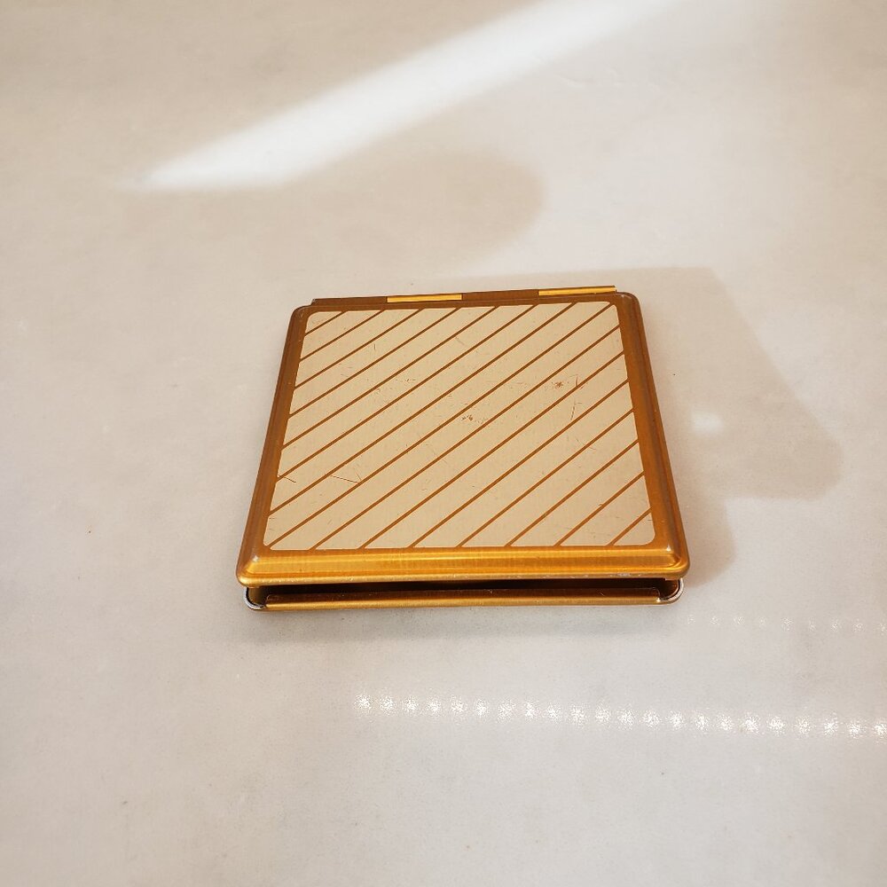 Vintage gold compact mirror